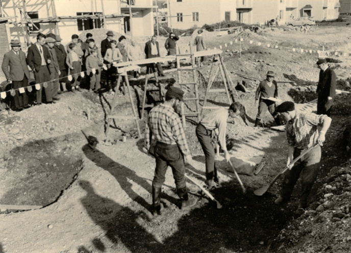 Ausgrabung deines Alemannengrabes vom 27.10.1960 | © Stadtarchiv Marktoberdorf